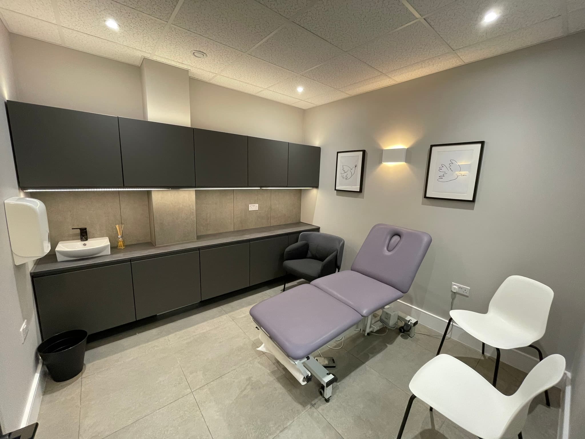 Therapy Spaces South Wimbledon - 5 Gorgeous Manual and Talking Therapy Rooms in SW19