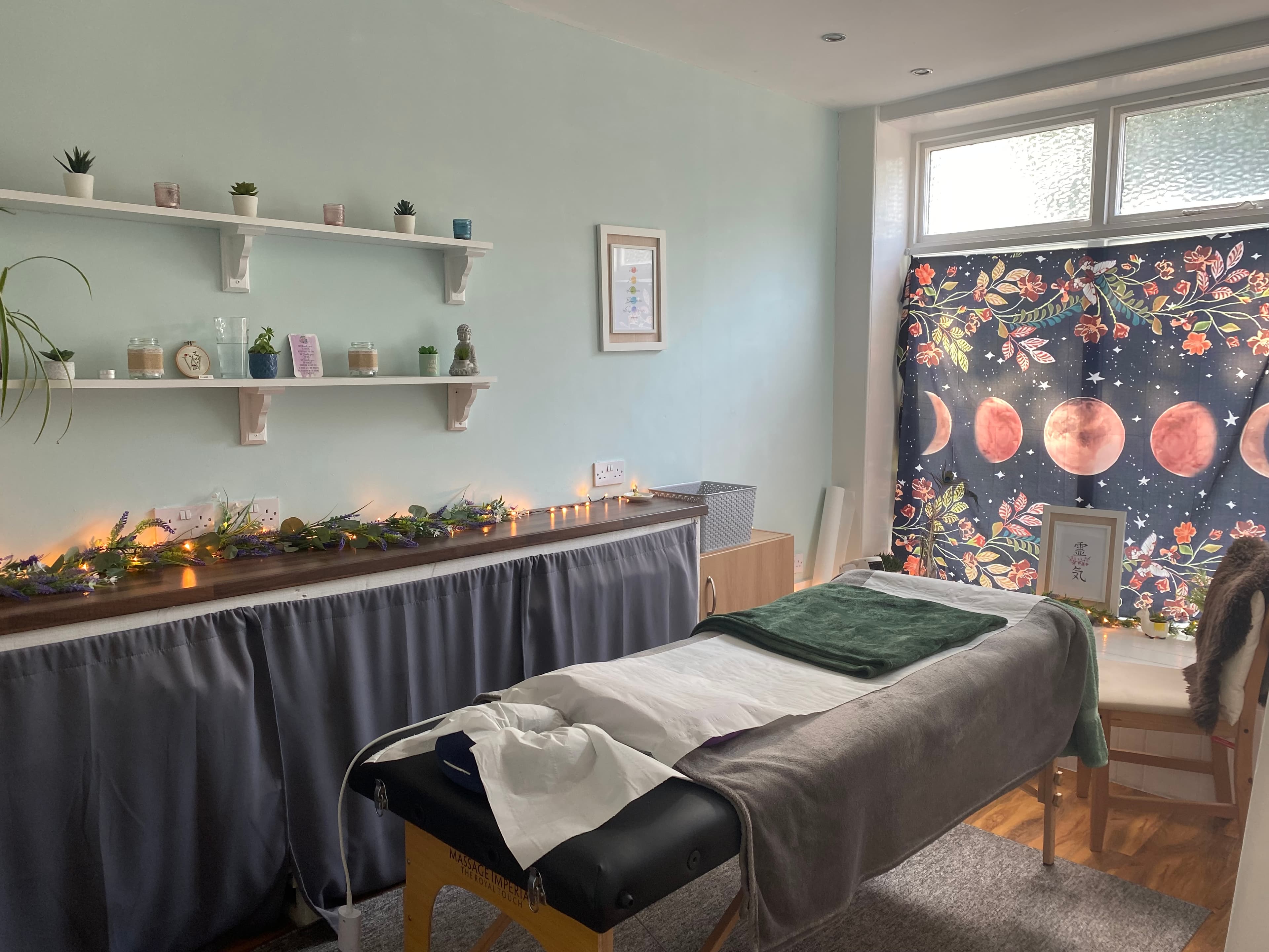 Treatment room and office space for massage, talking therapies, acupuncture and holistics.
