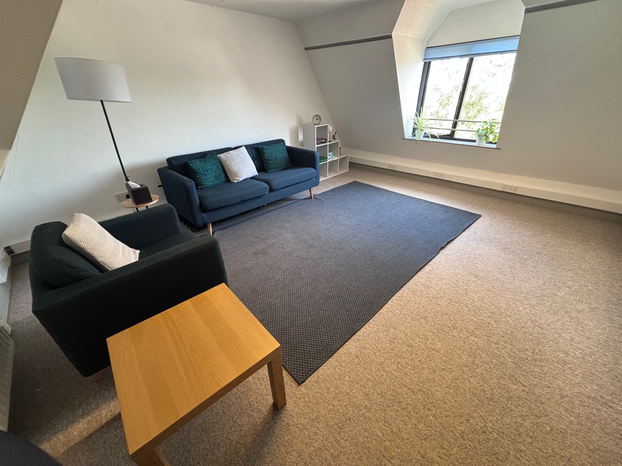 Room in The Wellbeing Space in Long Buckby. Suitable for talking therapies and massage therapists.