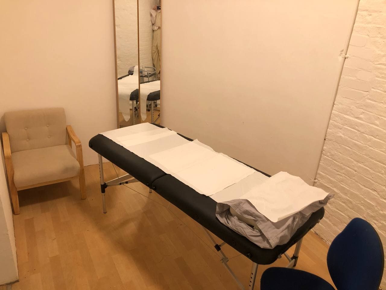 "🌿 Wonderful Therapy Room for Rent – Prime Location in W14! 🏡✨"