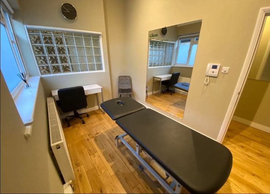  Therapy room in heart of Cobham's shopping area