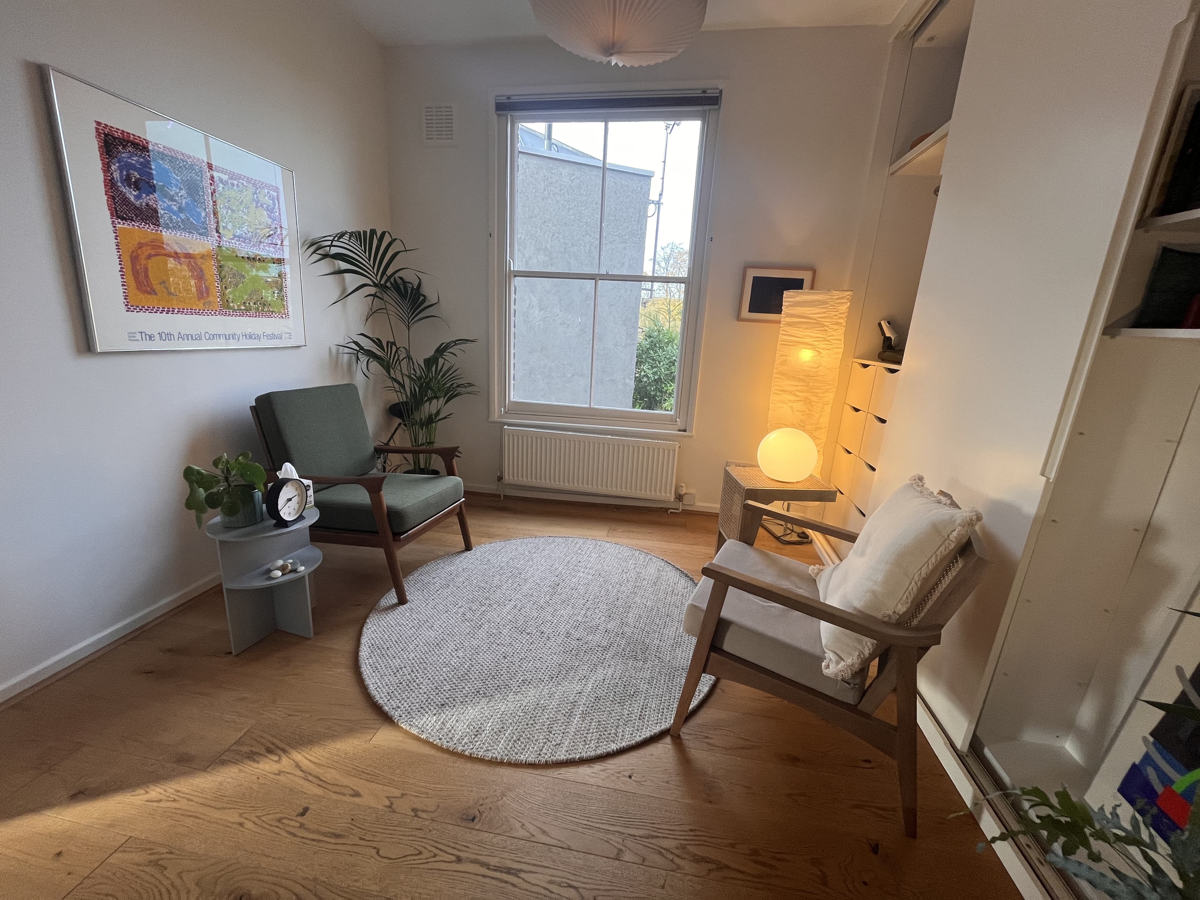Low-cost, carefully furnished North London rooms