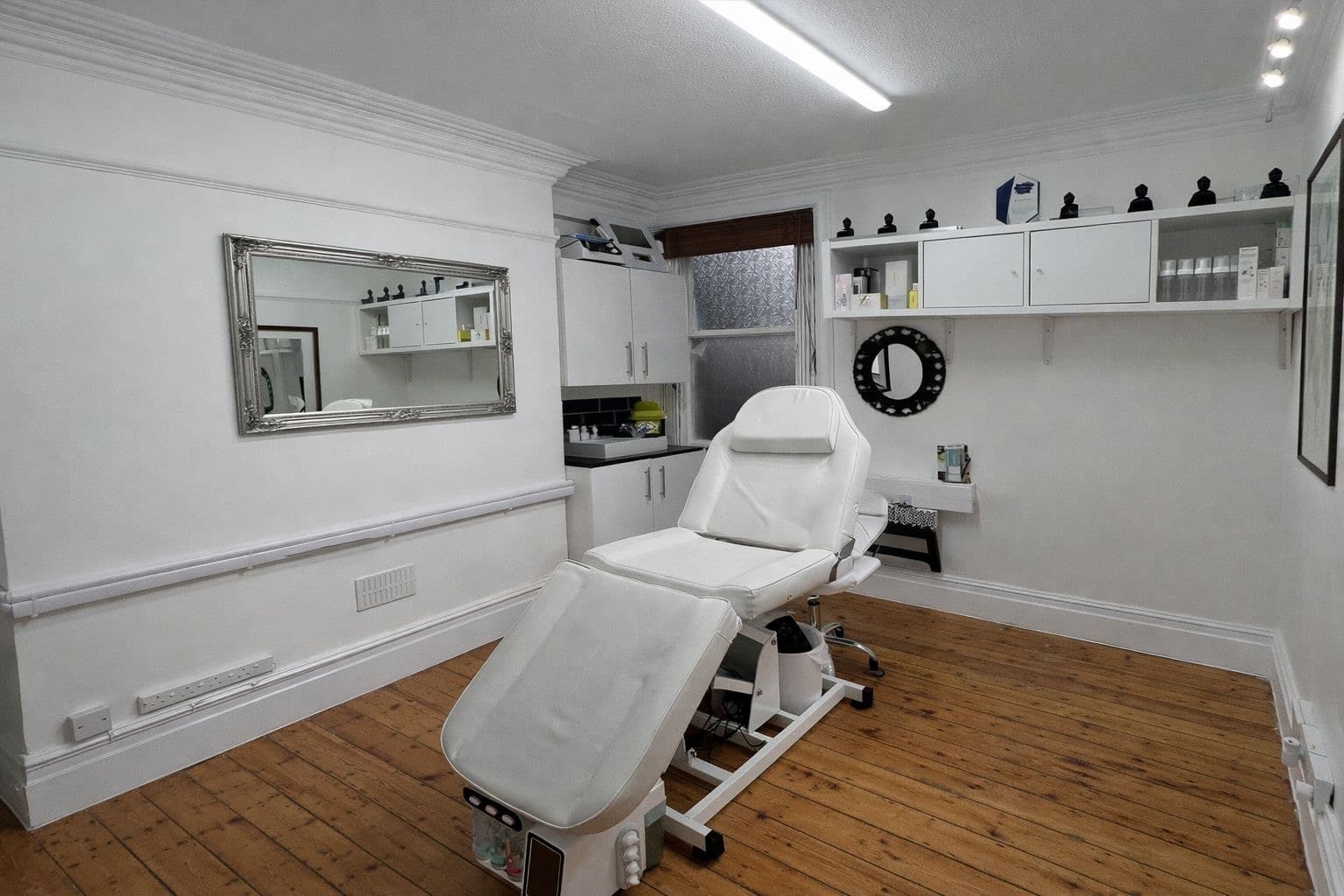 Beautiful Treatment Room 