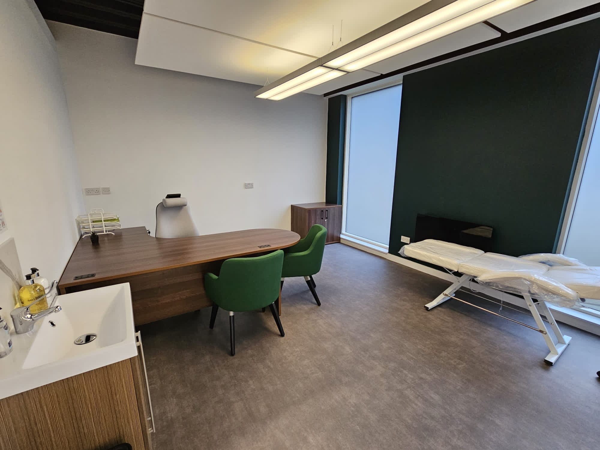 Professional CQC Approved Consultation and Therapy Rooms