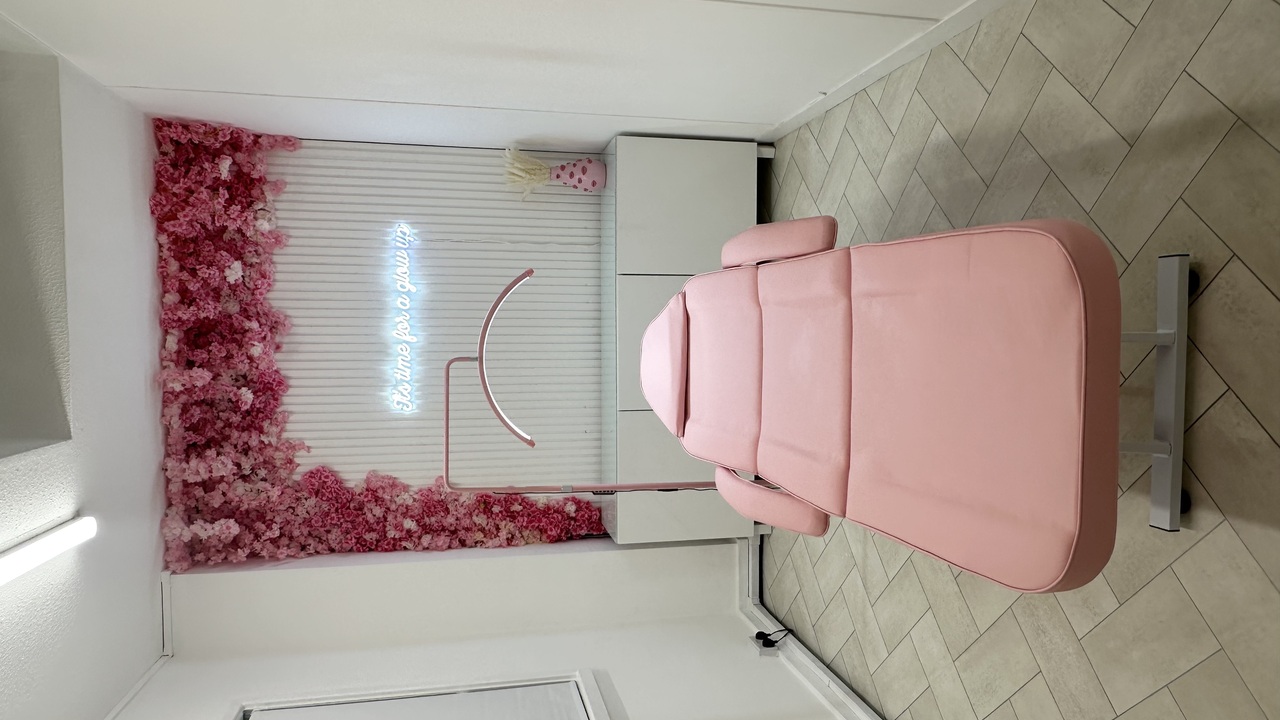 Beauty Room to Rent in London Colney, Hertfordshire