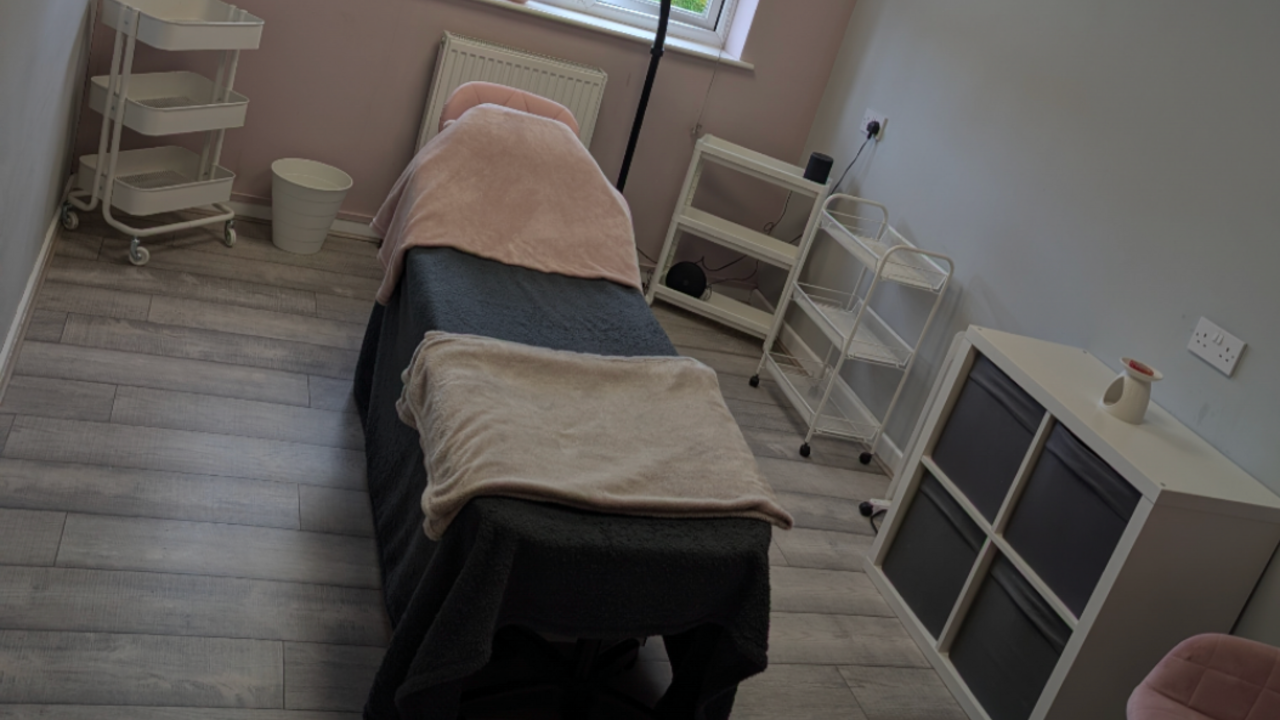Two beauty rooms available 