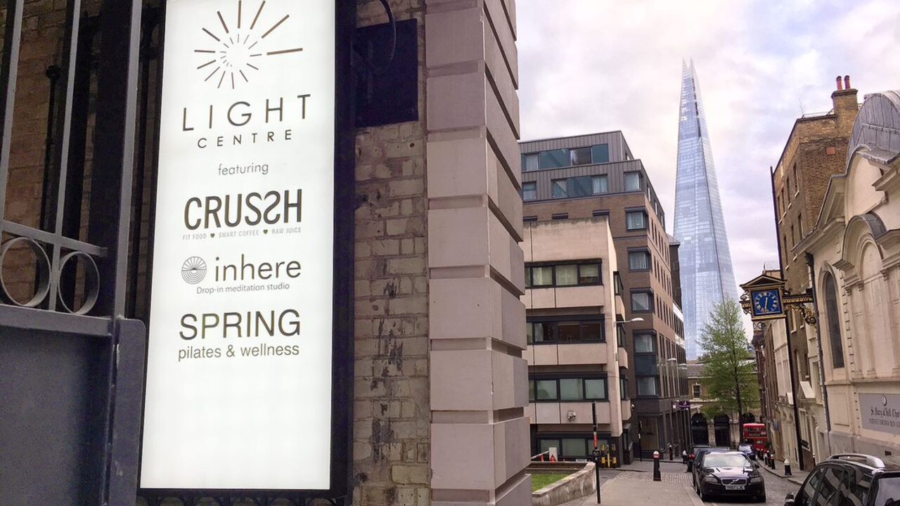 Therapy Massage Beauty Aesthetic rooms to rent in Monument EC3R 8DU - Marketing included